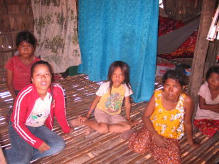 orphanage-no-finers-no-toes-4