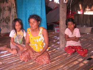 orphanage-no-finers-no-toes-5