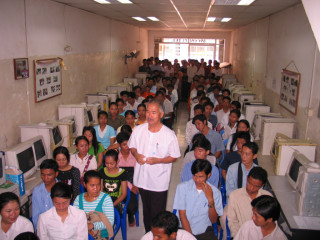 2006-05-16 Cambodia Computer School 