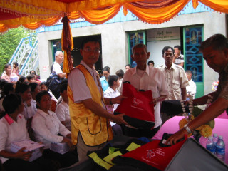 sewing-students-graduates-64