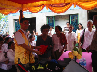 sewing-students-graduates-67