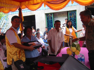 sewing-students-graduates-70