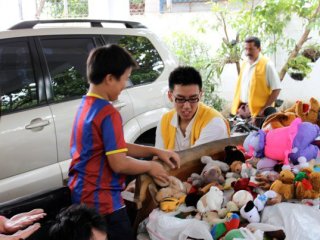 2011-06-distribution-lourdes-colon-el-salvador
