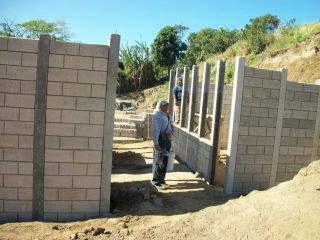 600404_10151650880541992_2082626765_n