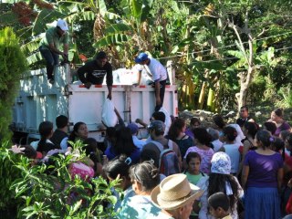 482565_10152035988566992_345271998_n