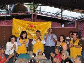 482617_10152035984831992_235144813_n