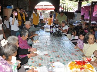 543970_10152035985756992_1858461976_n