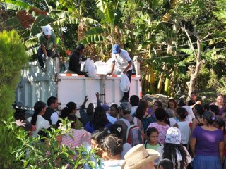 734514_10152035988441992_1425874533_n