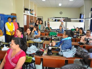 542521_10152035975366992_2055528151_n