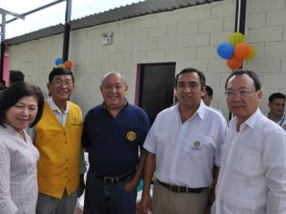 554061_10152049914131992_248812733_n