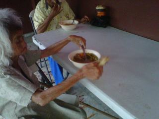 208696_621899824492509_185279799_n