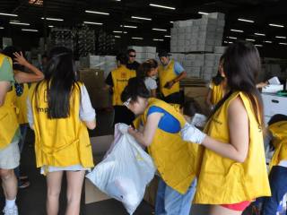 992951_10152250195616992_1547873102_n