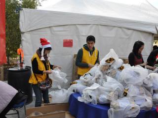 1504014_10152599767911992_1430712385_n