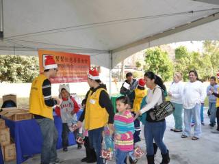 1538767_10152599748556992_756806500_n