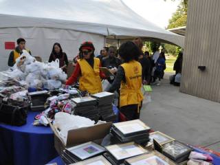 988820_10152599767766992_1903938417_n