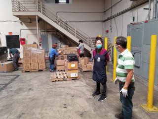 5302020-prepare-container-to-marshall-islands_200530_0015