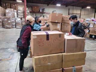 2023 2/4 Preparing Gifts For Patients