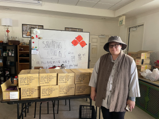 2023-03-31-donate-to-senior-center-1