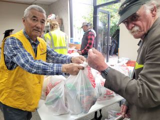 2025-03-28-charity-distribution-gifts-2