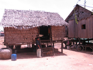 orphanage-no-finers-no-toes-3