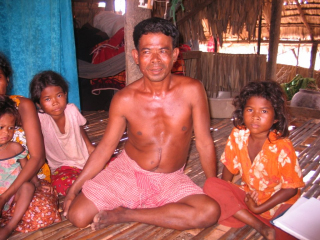 orphanage-no-finers-no-toes-8