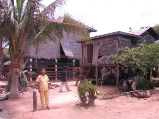 oeu-chhoeun-nearly-blinded-1