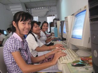 37300_411324002490_4023081_n