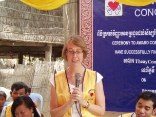 40593_428000902490_3162754_n