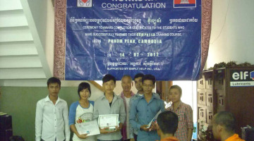 2012-07-18 Computer School in Cambodia