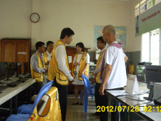 2012-07-28-02-12-31