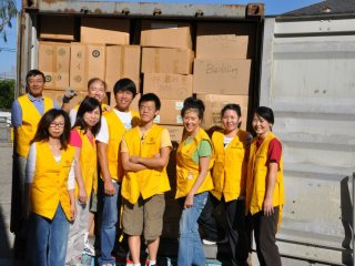 564829_10151882834926992_1394579259_n