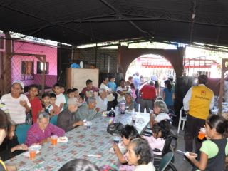 148328_10152035987241992_1447391965_n