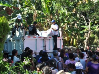 205746_10152035988381992_107243142_n