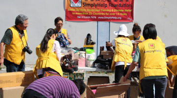2015-05-02 loading container for nicaragua 