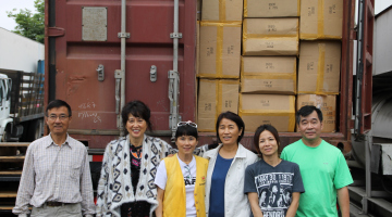 2015-06-13 Loading container to St. Lucia
