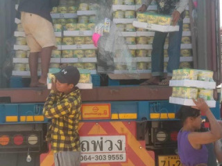 2024-02-24-container-arrival-4