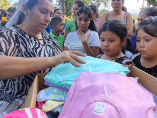 2025-12-29-charity-distribution-4