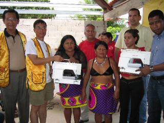 donation-sewing-machine-minority